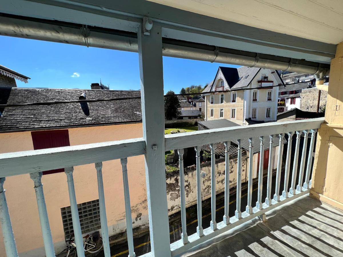 Le Gite Du Bonheur Bagnères-de-Bigorre Exterior foto
